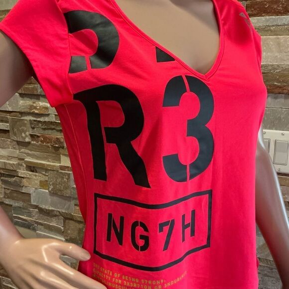 Reebok Red Graphic Crop Tee Cap Sleeve - Picture 4 of 7